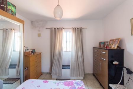 Casa à venda com 1m², 5 quartos e 2 vagas Casa à venda com 1m², 5 quartos e 2 vagasCasa 2 quarto