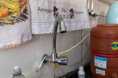 Casa à venda com 1m², 5 quartos e 2 vagas Casa à venda com 1m², 5 quartos e 2 vagasCasa 2 Cozinha