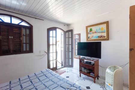 Casa à venda com 1m², 5 quartos e 2 vagas Casa à venda com 1m², 5 quartos e 2 vagasCasa 2 Quarto Suíte