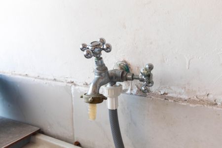 Casa à venda com 1m², 5 quartos e 2 vagas Casa à venda com 1m², 5 quartos e 2 vagasCasa 2 Lavanderia