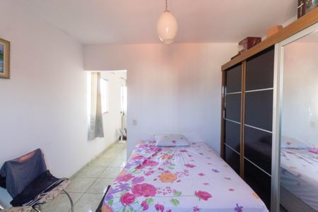 Casa à venda com 1m², 5 quartos e 2 vagas Casa à venda com 1m², 5 quartos e 2 vagasCasa 2 quarto