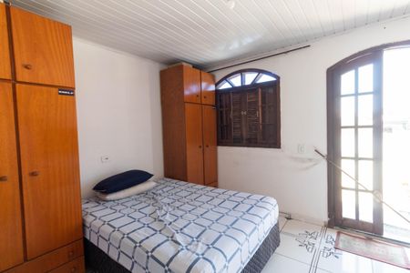 Casa à venda com 1m², 5 quartos e 2 vagas Casa à venda com 1m², 5 quartos e 2 vagasCasa 2 Quarto Suíte