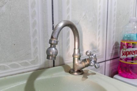 Casa à venda com 1m², 5 quartos e 2 vagas Casa à venda com 1m², 5 quartos e 2 vagasCasa 2 Banheiro