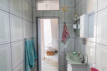 Casa à venda com 1m², 5 quartos e 2 vagas Casa à venda com 1m², 5 quartos e 2 vagasCasa 2 Banheiro