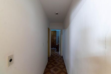 Casa à venda com 1m², 5 quartos e 2 vagas Casa à venda com 1m², 5 quartos e 2 vagasCorredor