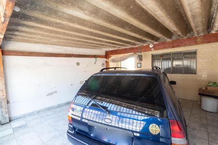 Casa à venda com 1m², 5 quartos e 2 vagas Casa à venda com 1m², 5 quartos e 2 vagasGaragem