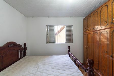 Casa à venda com 1m², 5 quartos e 2 vagas Casa à venda com 1m², 5 quartos e 2 vagasQuarto 2