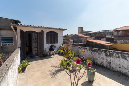 Casa à venda com 1m², 5 quartos e 2 vagas Casa à venda com 1m², 5 quartos e 2 vagas Casa 2 Varanda