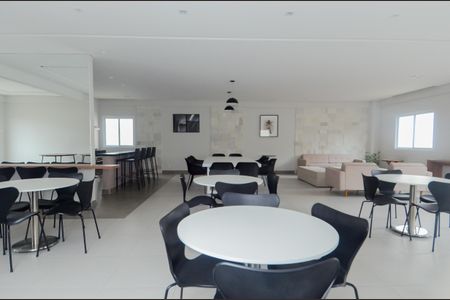 Apartamento para alugar com 44m², 2 quartos e 1 vagaÁrea comum - Salão de festas