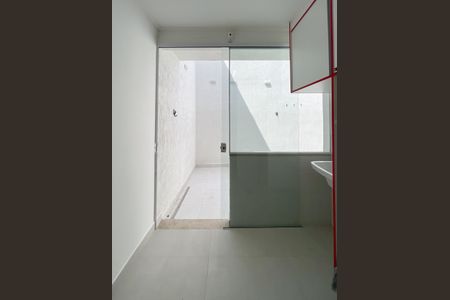 Casa à venda com 180m², 3 quartos e 2 vagas Casa à venda com 180m², 3 quartos e 2 vagasÁrea de Serviço