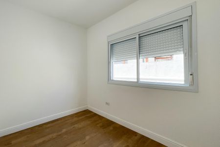 Casa à venda com 180m², 3 quartos e 2 vagas Casa à venda com 180m², 3 quartos e 2 vagasQuarto 1