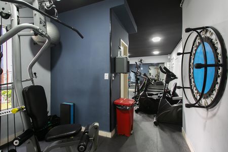 Apartamento para alugar com 47m², 2 quartos e 1 vaga Apartamento para alugar com 47m², 2 quartos e 1 vagaÁrea comum - Academia