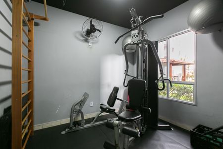 Apartamento para alugar com 47m², 2 quartos e 1 vaga Apartamento para alugar com 47m², 2 quartos e 1 vagaÁrea comum - Academia