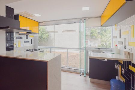 Studio à venda com 30m², 1 quarto e 1 vagaCozinha e Área de Serviço