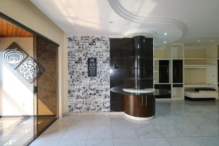 Apartamento para alugar com 184m², 4 quartos e 3 vagas Apartamento para alugar com 184m², 4 quartos e 3 vagasSala