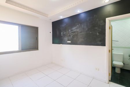Apartamento para alugar com 184m², 4 quartos e 3 vagas Apartamento para alugar com 184m², 4 quartos e 3 vagasSuíte 2