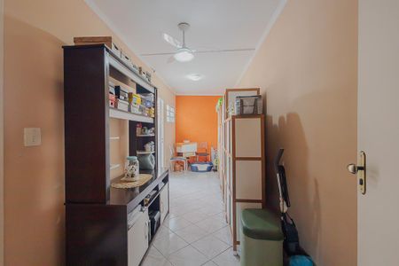 Casa à venda com 350m², 3 quartos e 8 vagasCloset da suíte 2