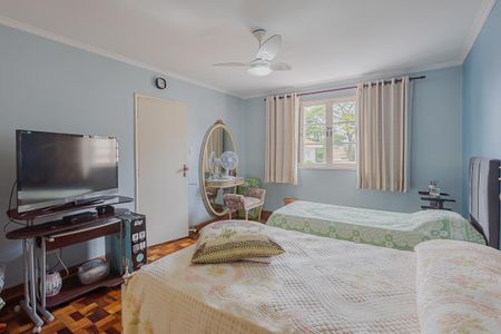 Casa à venda com 350m², 3 quartos e 8 vagasQuarto