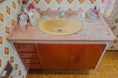 Casa à venda com 350m², 3 quartos e 8 vagasBanheiro