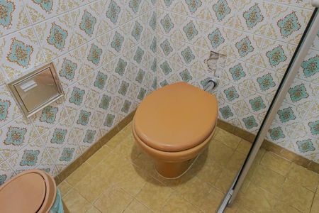 Casa à venda com 350m², 3 quartos e 8 vagasBanheiro da Suíte 1