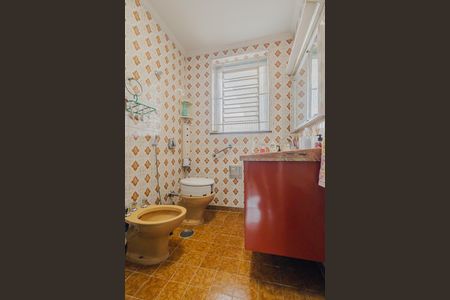 Casa à venda com 350m², 3 quartos e 8 vagasBanheiro