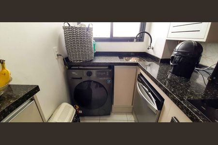 Apartamento à venda com 44m², 2 quartos e 1 vagaÁrea de Serviço