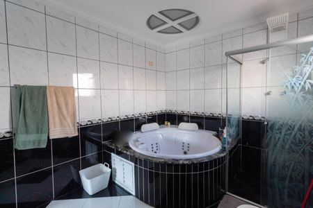 Casa à venda com 400m², 4 quartos e 3 vagasBanheiro da Suíte