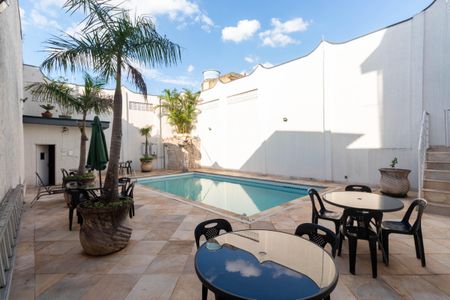 Casa à venda com 400m², 4 quartos e 3 vagasÁrea comum - Piscina