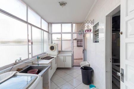 Casa à venda com 400m², 4 quartos e 3 vagasÁrea de Serviço