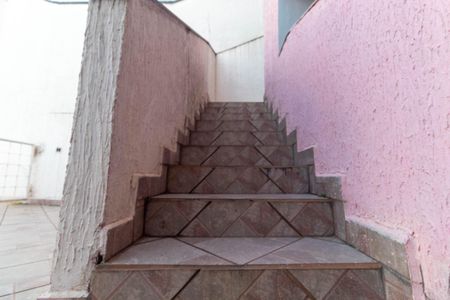 Casa à venda com 400m², 4 quartos e 3 vagasEscada