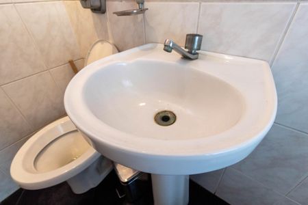 Casa à venda com 400m², 4 quartos e 3 vagasBanheiro de serviço