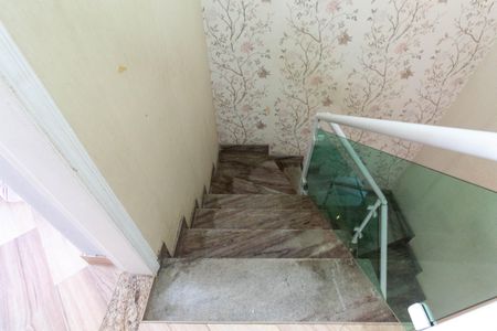 Casa à venda com 400m², 4 quartos e 3 vagasEscada