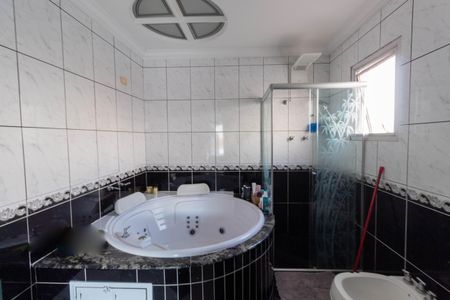 Casa à venda com 400m², 4 quartos e 3 vagasBanheiro da Suíte