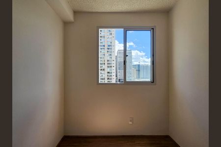 Quarto 1 de apartamento à venda com 2 quartos, 37m² em Parque Industrial Tomas Edson, São Paulo