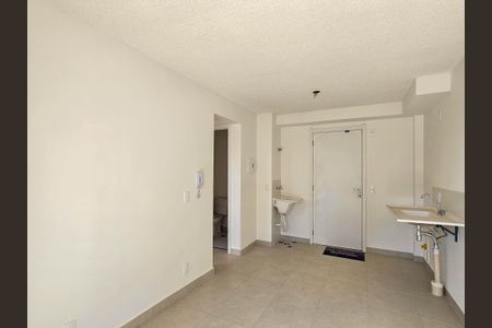 Sala de apartamento à venda com 2 quartos, 37m² em Parque Industrial Tomas Edson, São Paulo