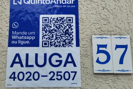 Casa para alugar com 140m², 3 quartos e 3 vagas Casa para alugar com 140m², 3 quartos e 3 vagasFachada