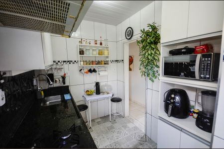 Apartamento à venda com 60m², 2 quartos e 1 vaga Apartamento à venda com 60m², 2 quartos e 1 vagaCozinha
