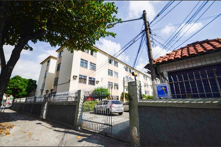 Apartamento à venda com 60m², 2 quartos e 1 vaga Apartamento à venda com 60m², 2 quartos e 1 vagaFachada
