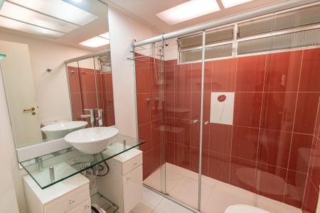 Apartamento à venda com 117m², 3 quartos e 1 vagaBanheiro da suíte