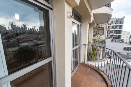 Apartamento à venda com 117m², 3 quartos e 1 vagaVaranda