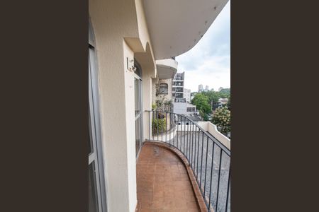 Apartamento à venda com 117m², 3 quartos e 1 vagaVaranda