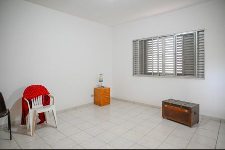 Casa à venda com 350m², 3 quartos e 3 vagasQuarto 2 - Suite