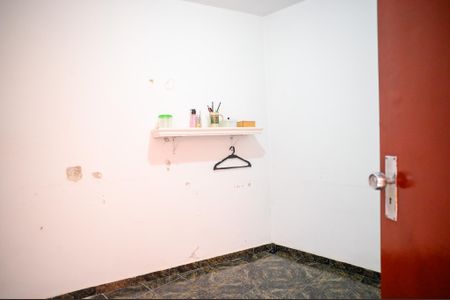 Casa à venda com 350m², 3 quartos e 3 vagasQuarto de Serviço