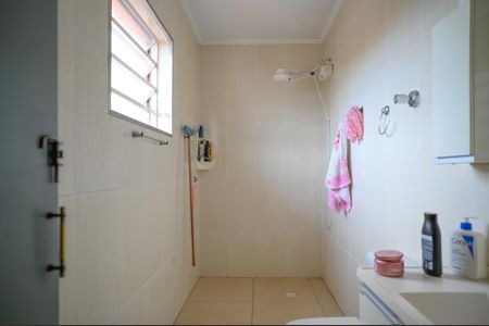 Casa à venda com 350m², 3 quartos e 3 vagasBanheiro Quarto 2 - Suite