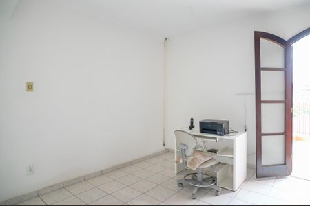 Casa à venda com 350m², 3 quartos e 3 vagasSala 2