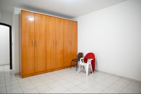 Casa à venda com 350m², 3 quartos e 3 vagasQuarto 2 - Suite