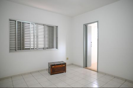 Casa à venda com 350m², 3 quartos e 3 vagasQuarto 2 - Suite