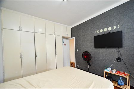 Casa à venda com 360m², 5 quartos e 2 vagasQuarto5