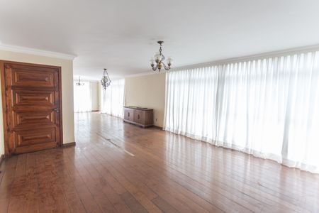 Apartamento à venda com 250m², 4 quartos e 4 vagasSala 2