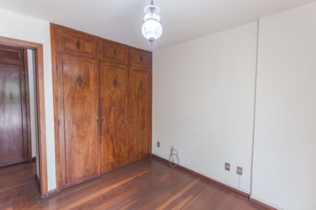 Apartamento à venda com 250m², 4 quartos e 4 vagasQuarto 4